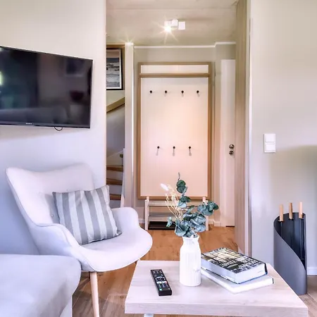 Casa vacanze Zehnmorgen 12 Klein Stresow Ruegen By Ruyastay *